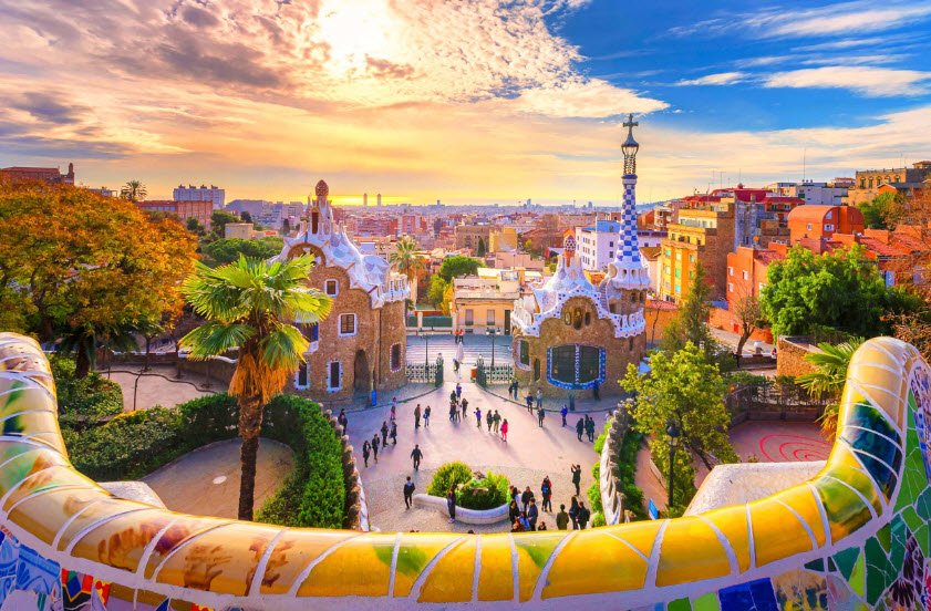 Walk Around Park G&uuml;ell